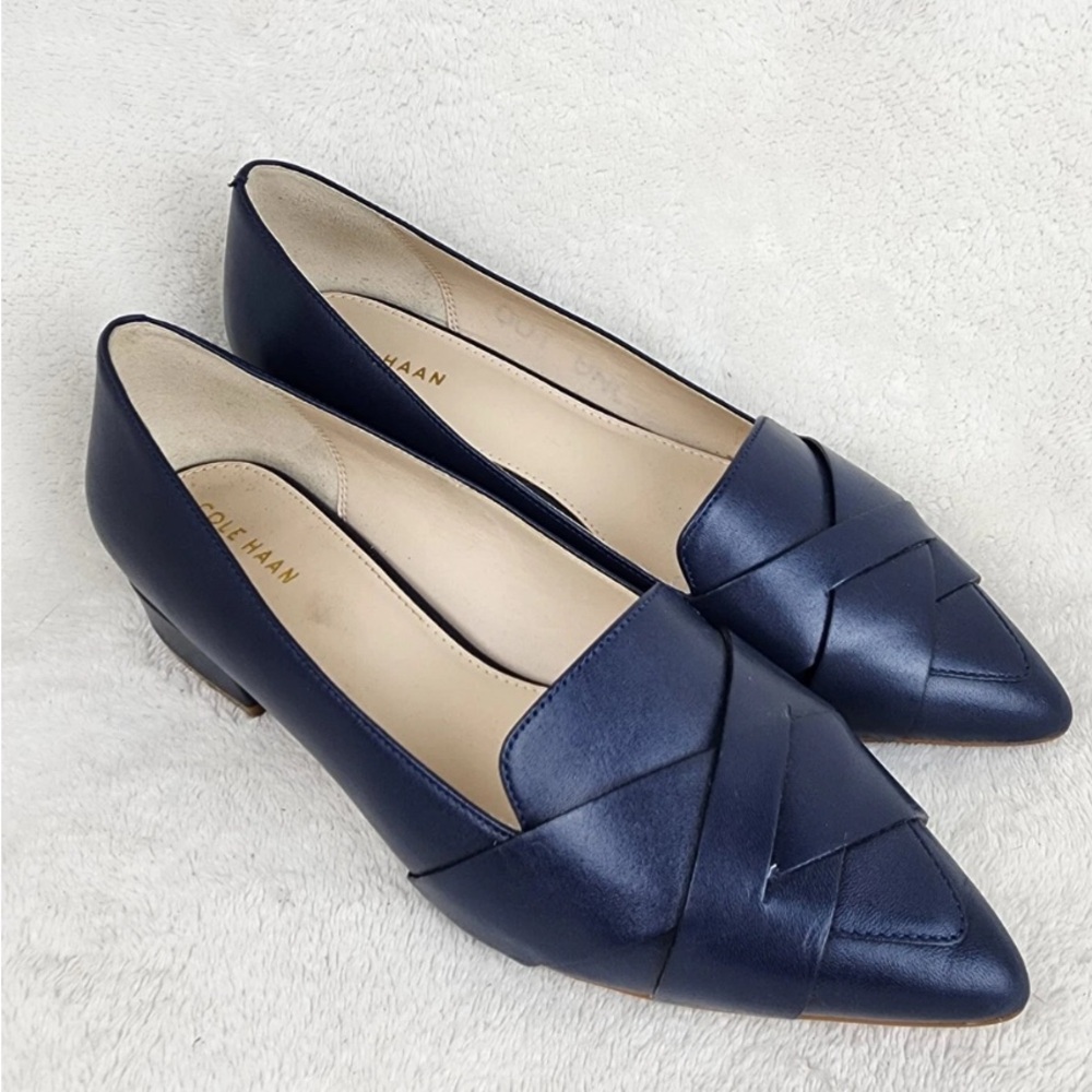 Cole Hann pointed navy leather flats 6.5